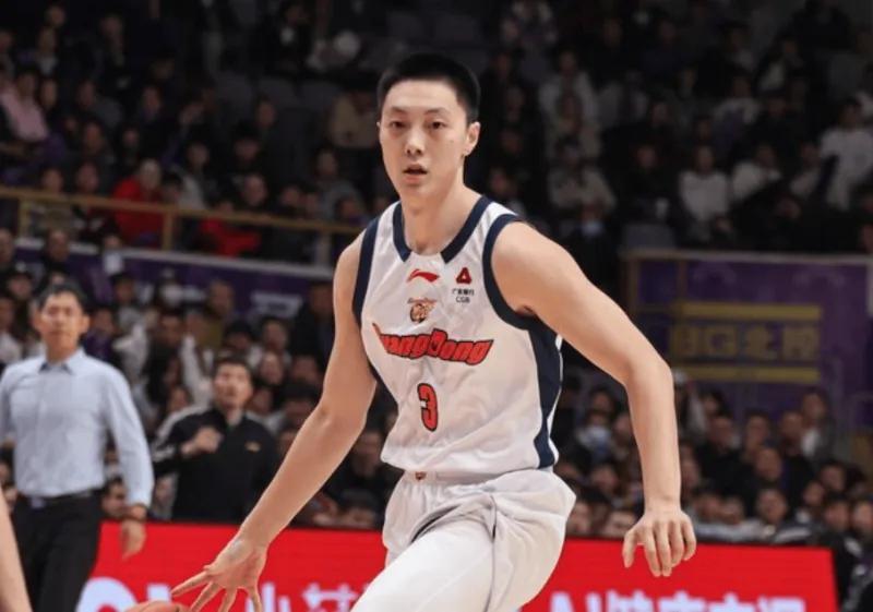 乐鱼体育登录入口-广东87-71同曦2喜2忧！胡明轩+焦泊乔复苏，杜润旺防守仍差！