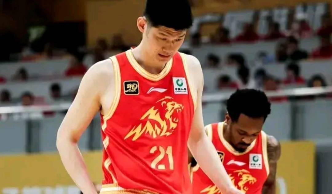 乐鱼体育登录入口-拒绝被横扫，胡金秋16投13中高效斩落全场最高的30分